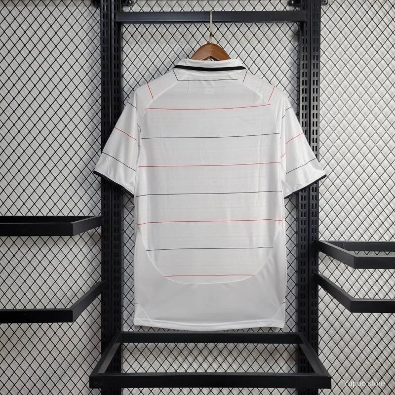 MANCHESTER UNITED AWAY 04/05