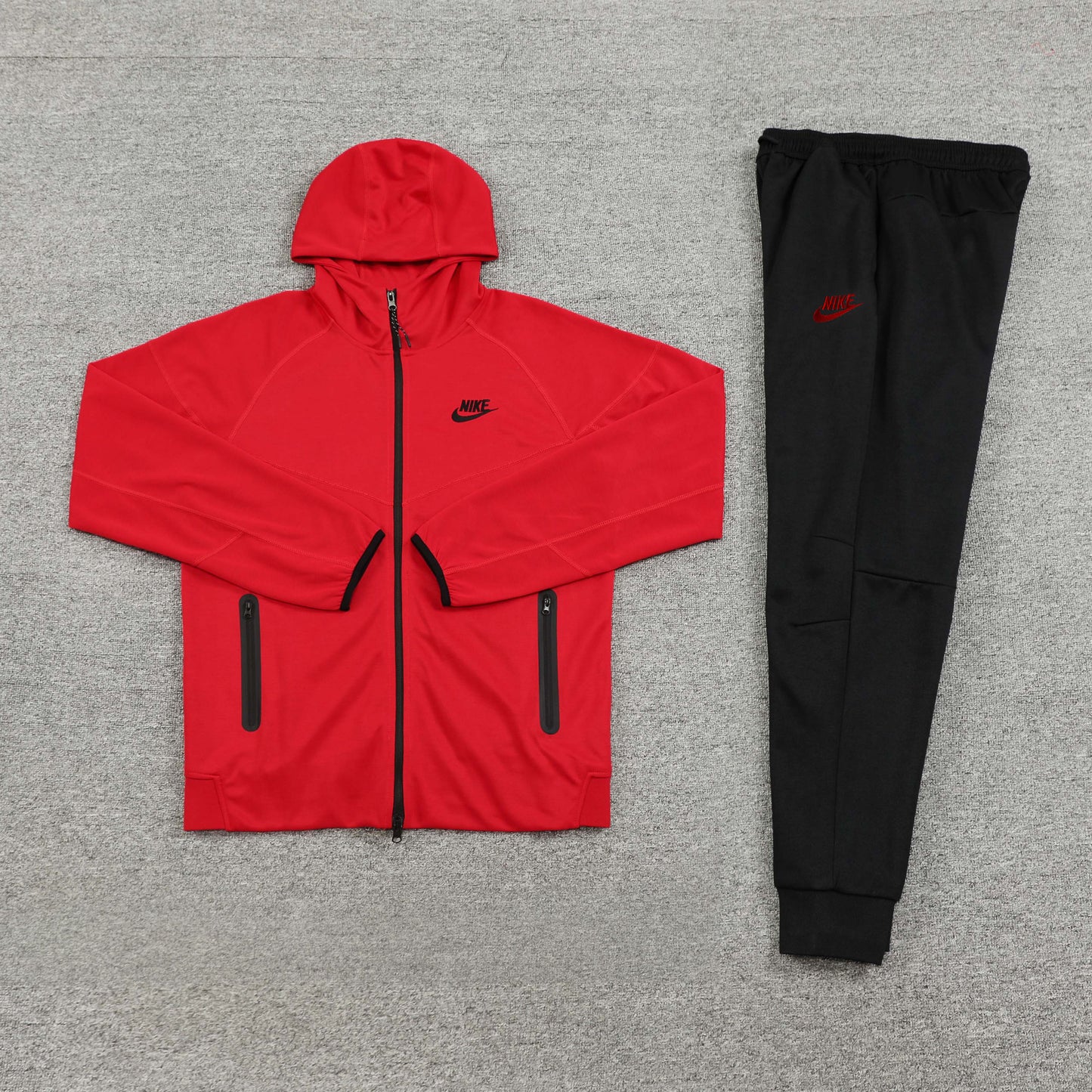 TECH FLEECE