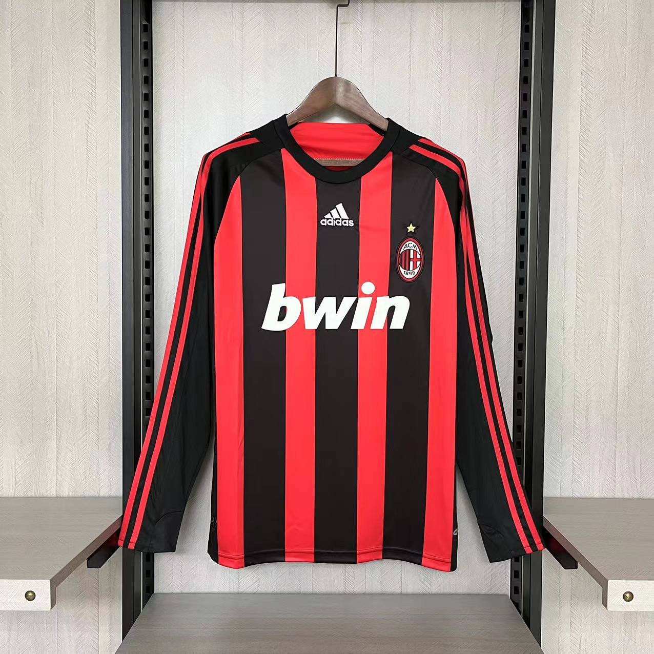 MILAN HOME 08/09