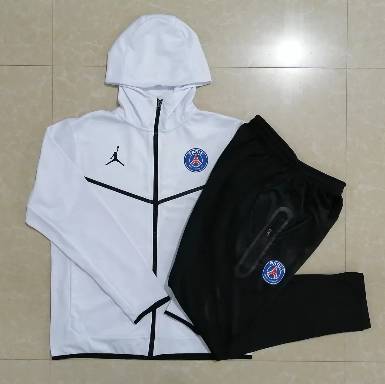 PARIS SAINT GERMAIN TECH FLEECE