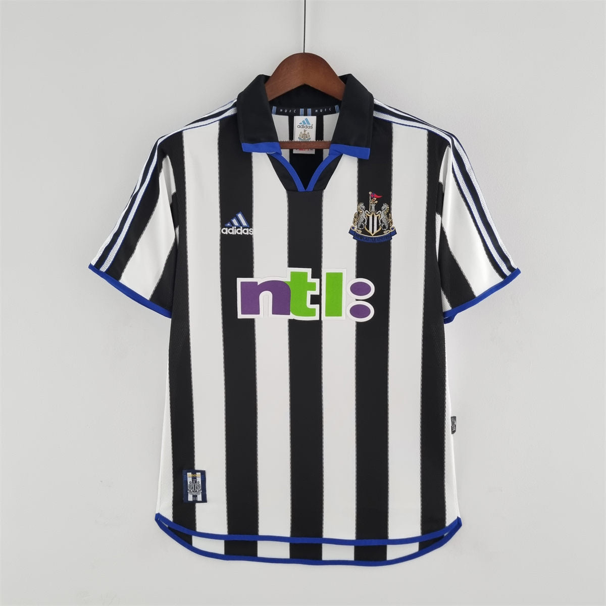 NEWCASTLE HOME 00/01