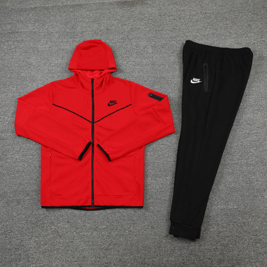 TECH FLEECE