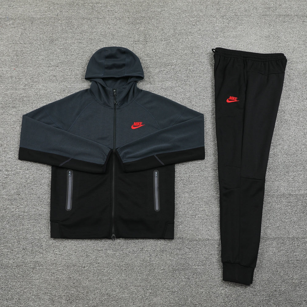 TECH FLEECE