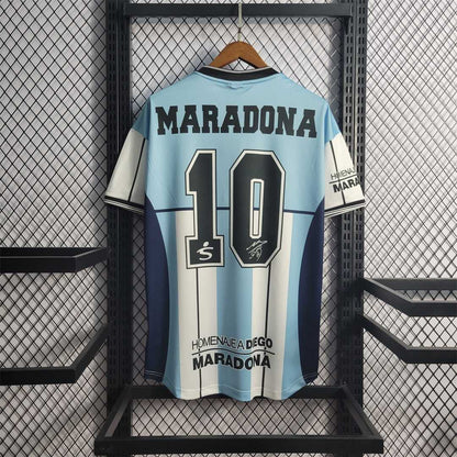 ARGENTINA COMMEMORATIVA MARADONA 2001